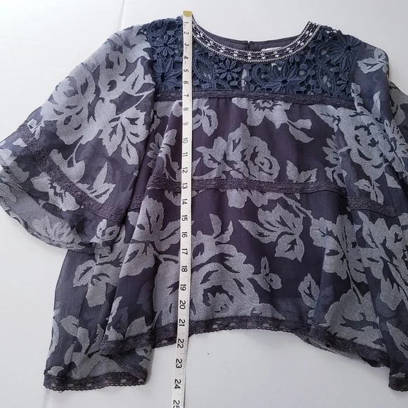 Esley | Floral Flare Top + Lace, Gray Small - Picture 5 of 11